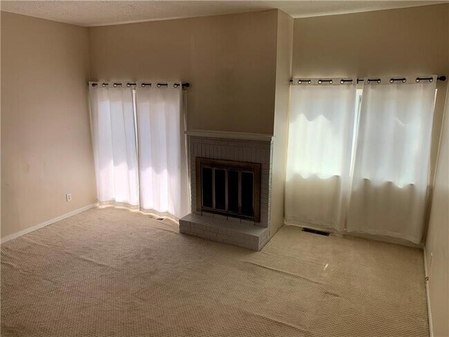 Building Photo - 56 Sandalwood Cir