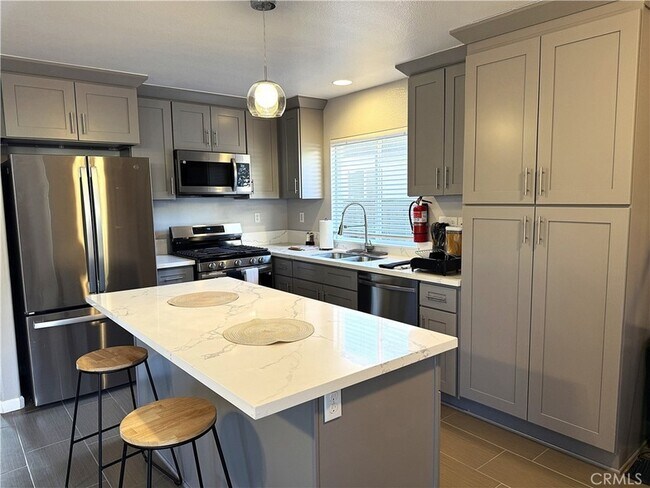 Building Photo - 1462 Nutmey Ln