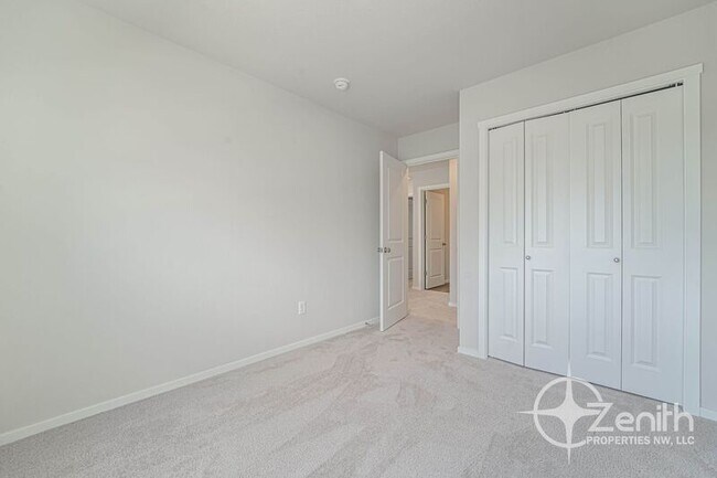 Building Photo - 13748 NE 66th Wy
