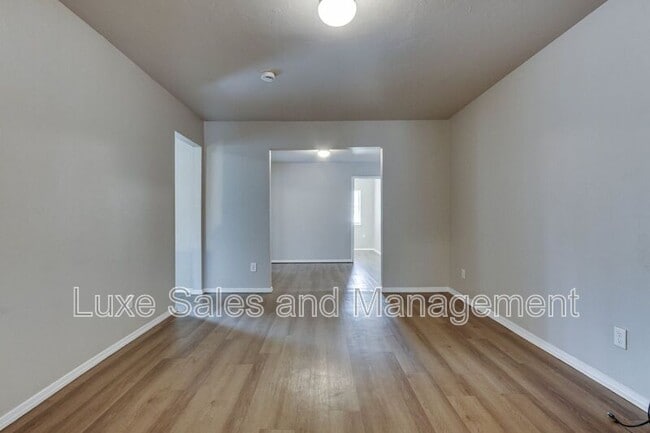 Building Photo - 1005 SW 63rd St