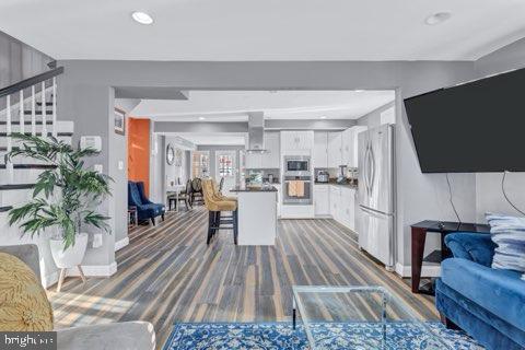 Building Photo - 4909 Fitch Pl NE