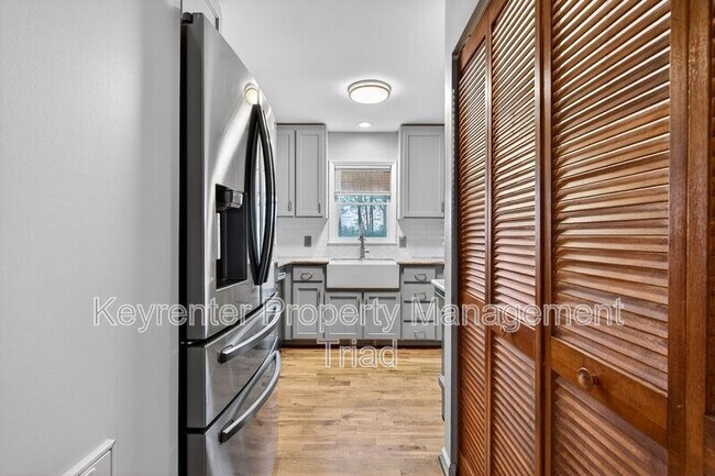 Building Photo - 2312 Bonnie Ln