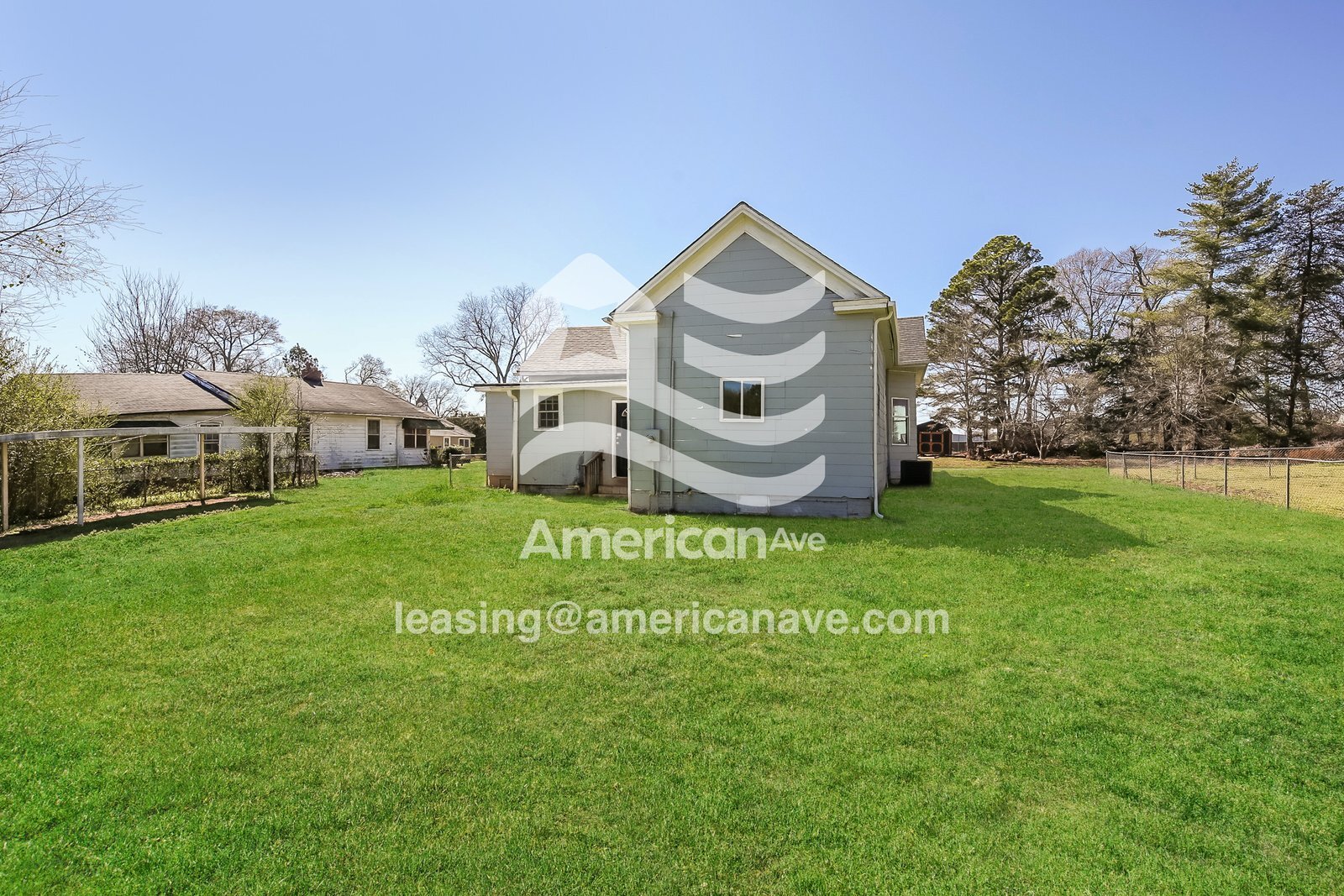 Building Photo - 119 Wellington St