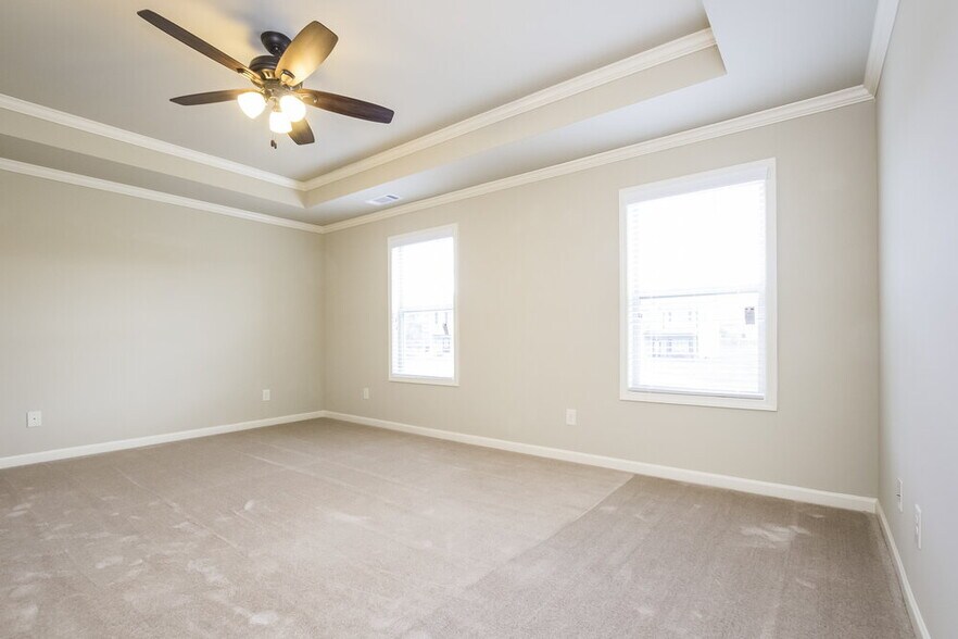 Building Photo - 1337 Avington Glen Way