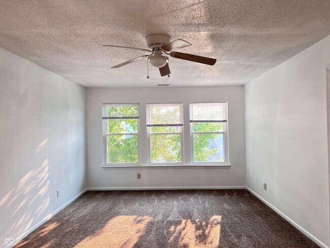 Building Photo - 1239 Odell Ln