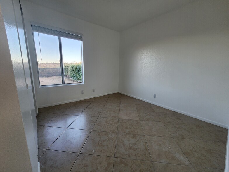 Building Photo - 7117 Murray Ln