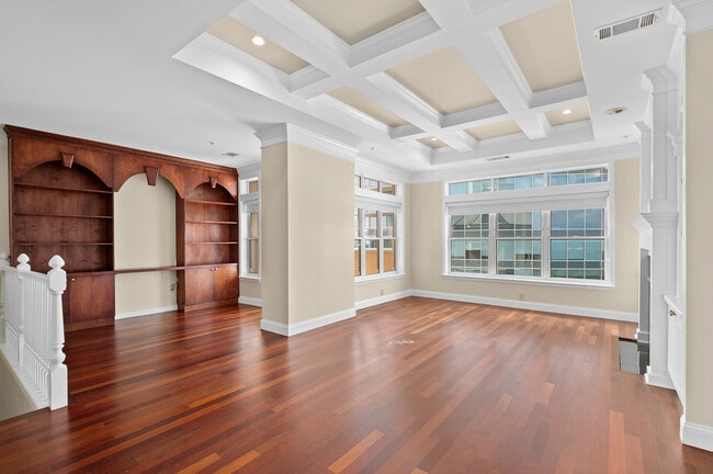 Building Photo - 3334 Peachtree Rd NE