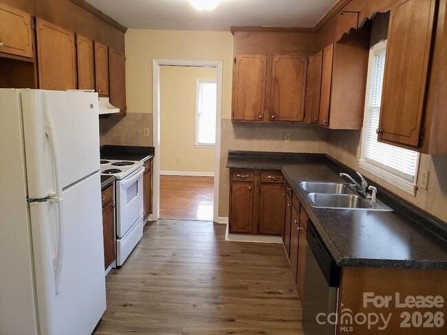 Building Photo - 5209 Caravel Ct