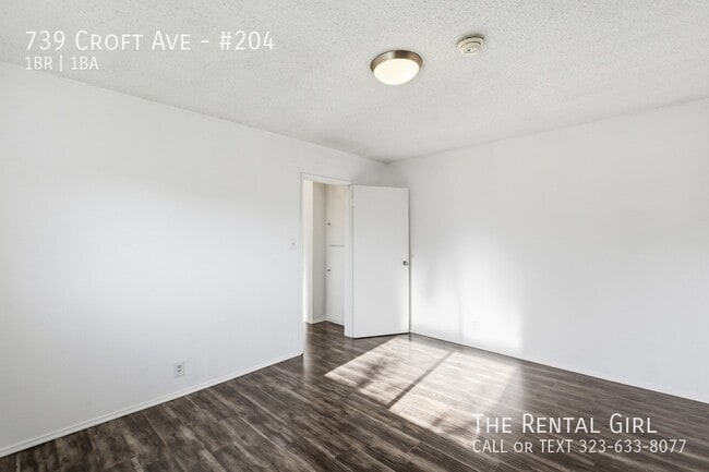 Building Photo - 739 Croft Ave