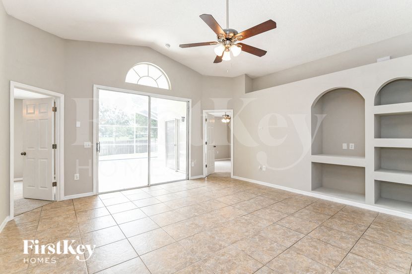 Building Photo - 16426 Coopers Hawk Ave