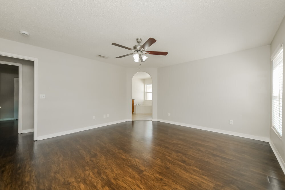 Building Photo - 16444 Coopers Hawk Ave