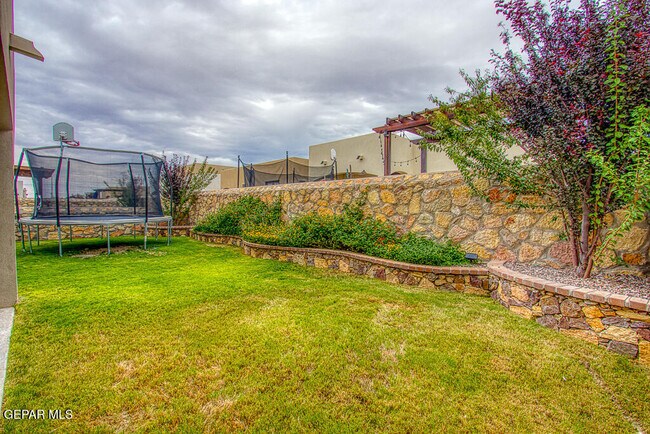Building Photo - 2116 Honour Point Pl