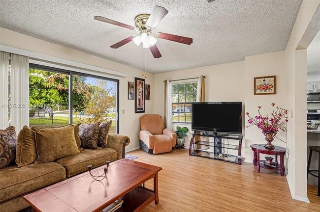 Building Photo - 901 Gannet Ave NW