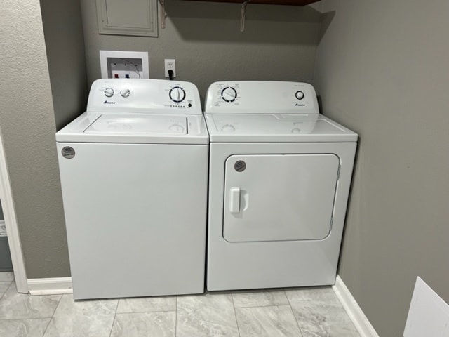 Washer and Dryer Onsite - 121 S Hellier St