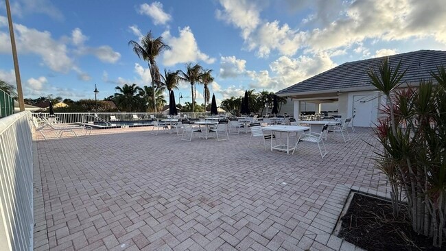 Building Photo - 2868 SW Shinnecock Hills Ct