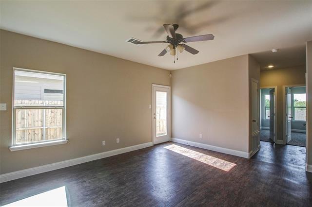 Building Photo - 493 Canvas Ct