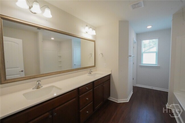 Building Photo - 23 Cantata Cir