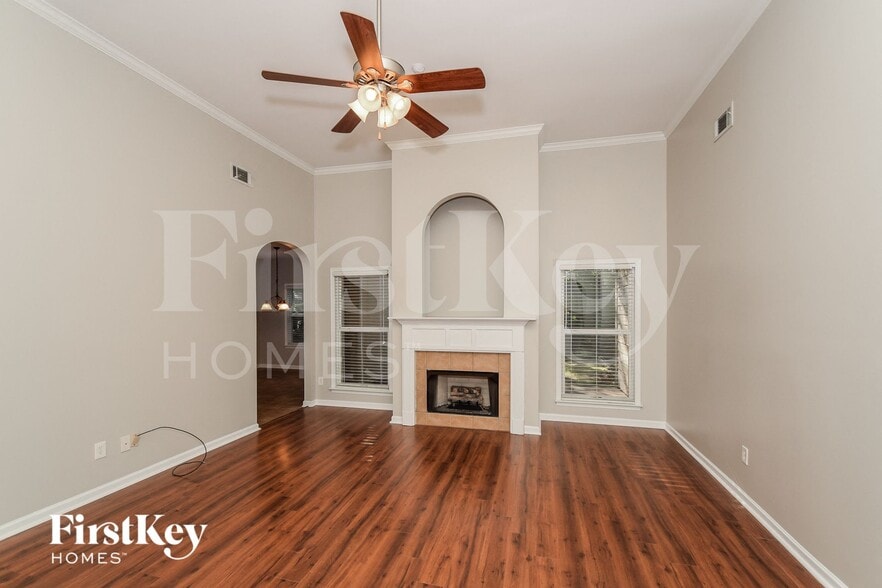 Building Photo - 8034 Mary Alice Way