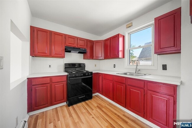 Building Photo - 539 Bergen Blvd