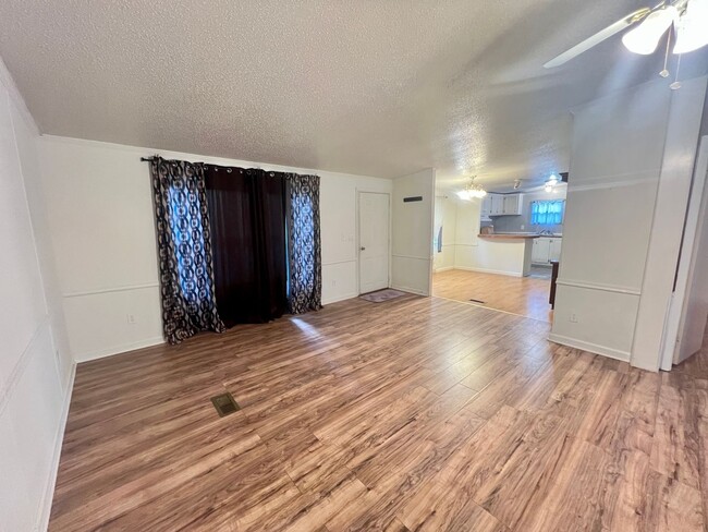 Building Photo - Stop Scrolling! Your New Home is Here!