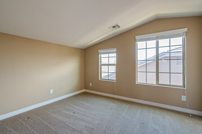 Building Photo - 28315 N Welton Pl