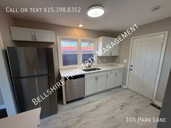 Building Photo - 108 Park Ln