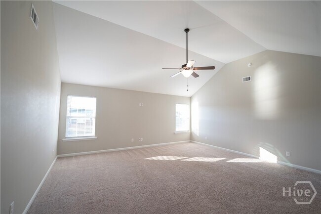 Building Photo - 123 Grimsby Rd