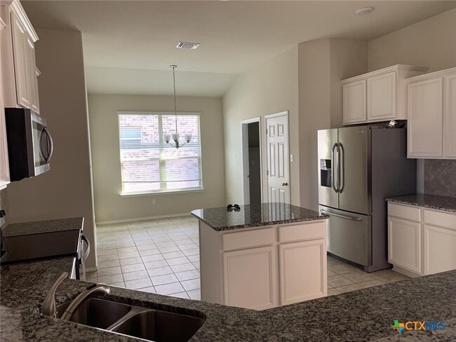 Building Photo - 1218 Iron Glen Dr