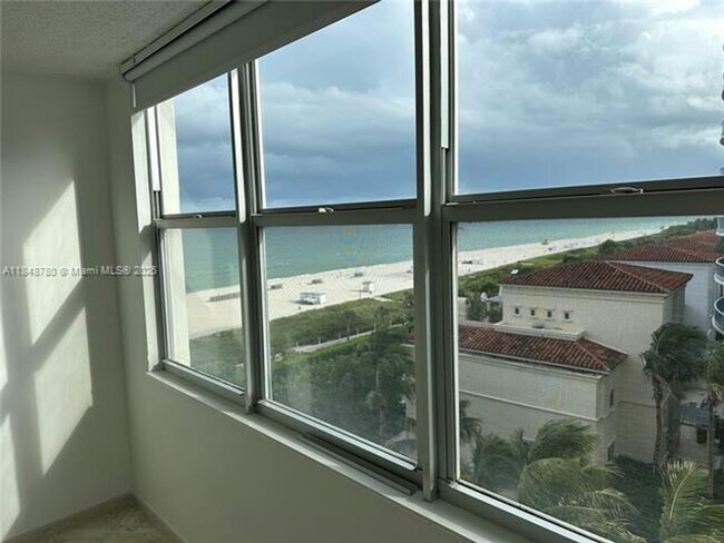 Building Photo - 6039 Collins Ave