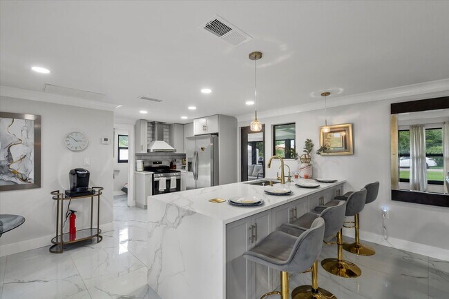 Building Photo - 3-Bedroom Punta Gorda Retreat with Marble Finishes & Stylish Furnishings!"