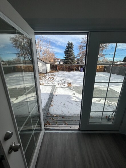 Building Photo - 1370 S Meade St