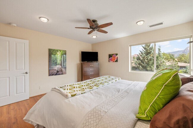 Building Photo - Furnished, 1-Year Long-Term Rental