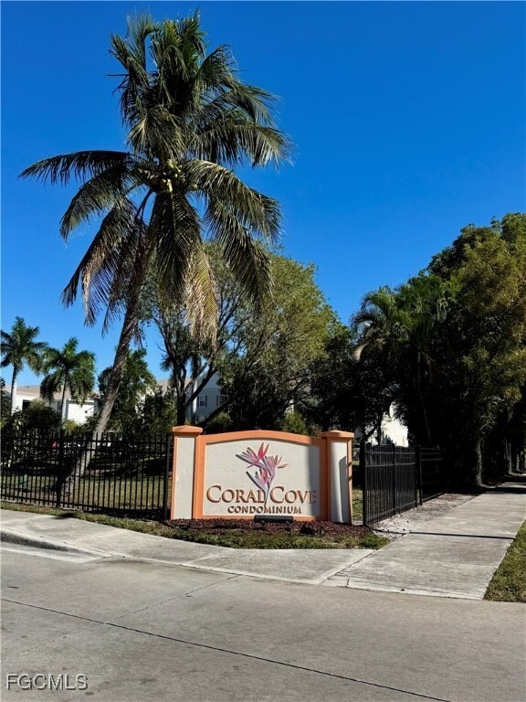 Building Photo - 1773 Four Mile Cove Pkwy