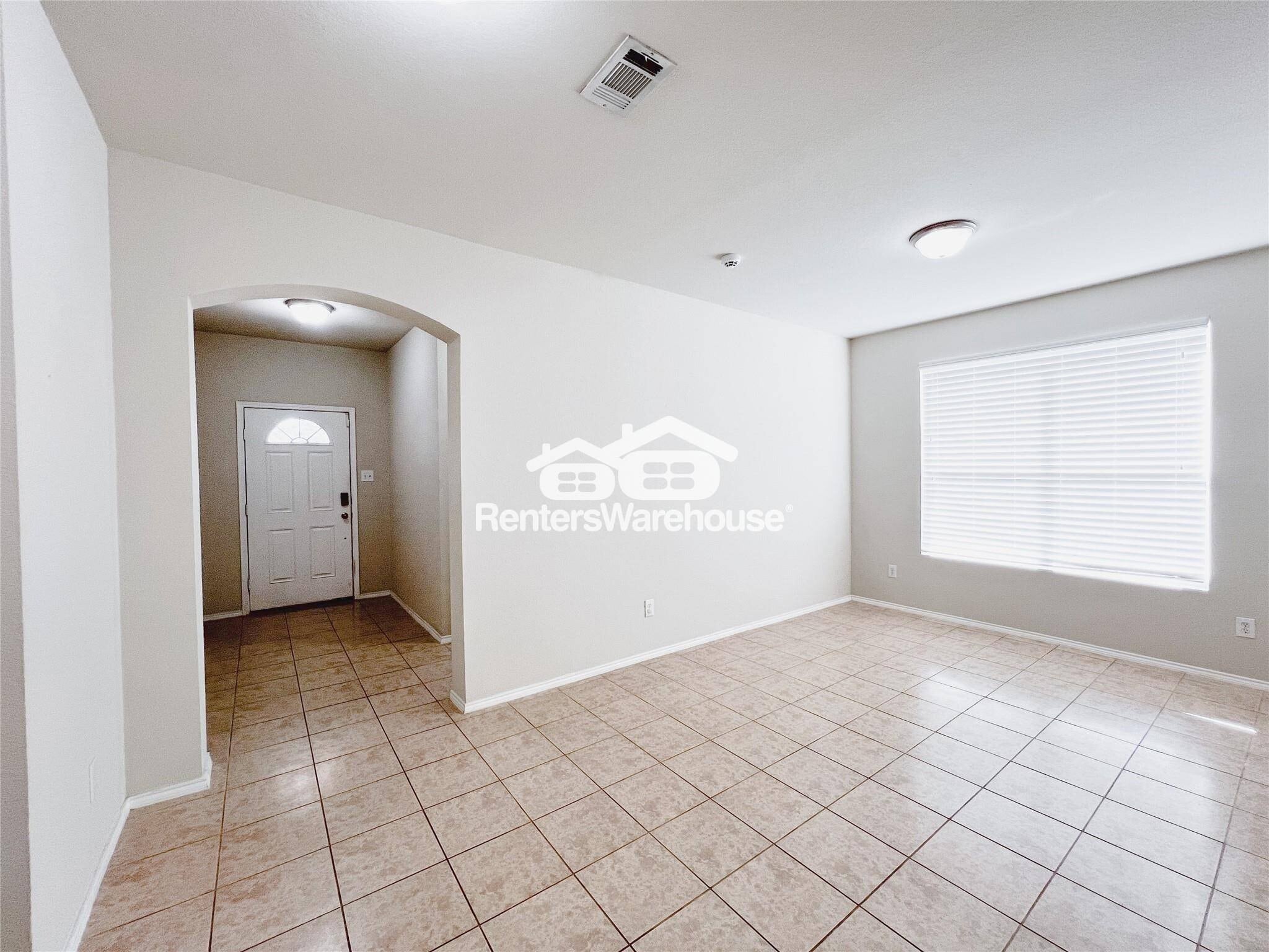 Building Photo - 1617 Totem Pole Way