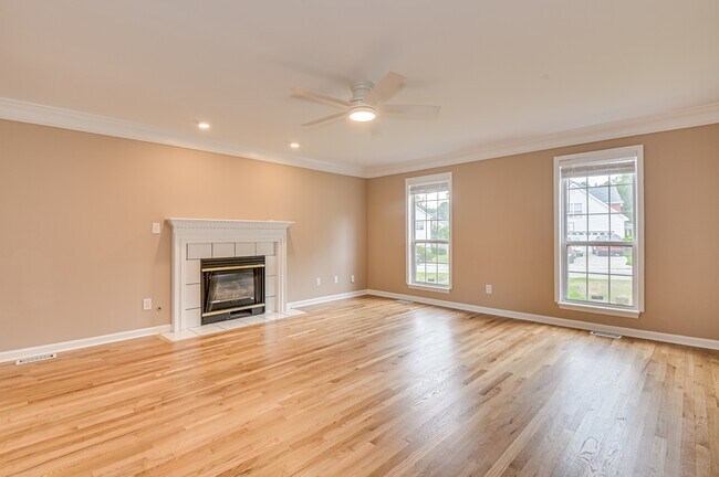 Building Photo - 4111 Eagle Nest Dr