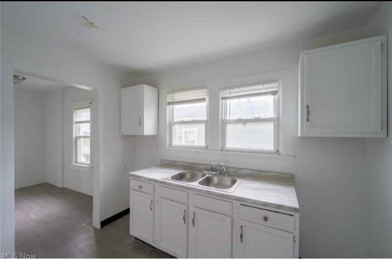 Building Photo - 520 Ardella Ave
