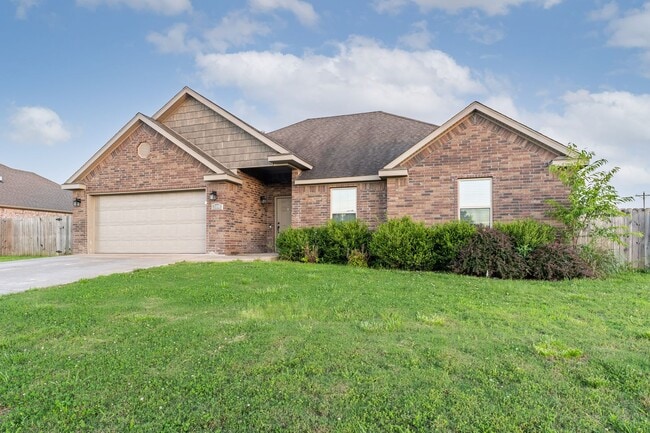Building Photo - 2091 Eagle Dr