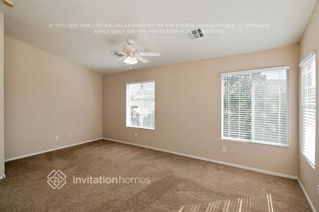 Building Photo - 2731 Enchanted Isle St