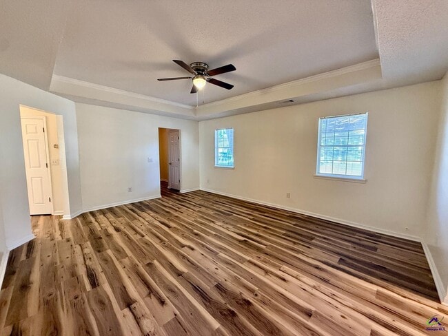 Building Photo - 126 Kensington Cir