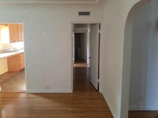 Dining Room - 1511 S Cochran Ave