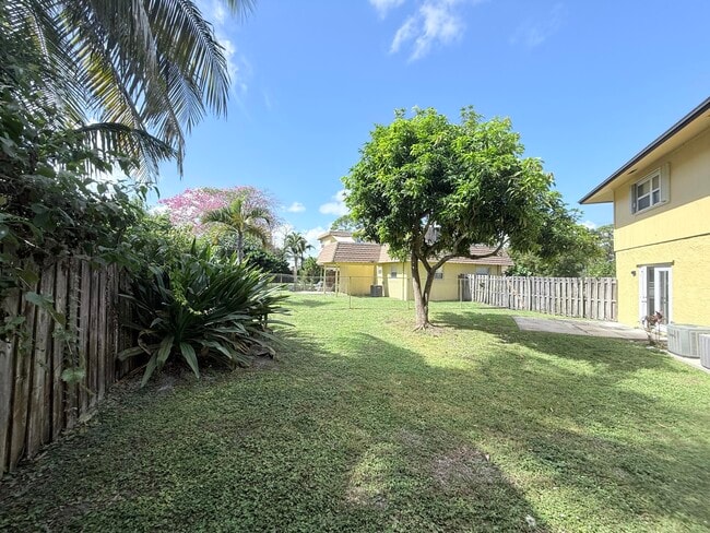 Building Photo - 3364 Jefferson St