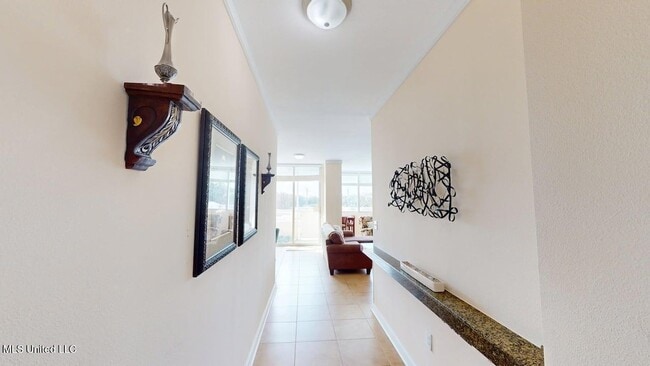 Building Photo - 2060 Beach Blvd