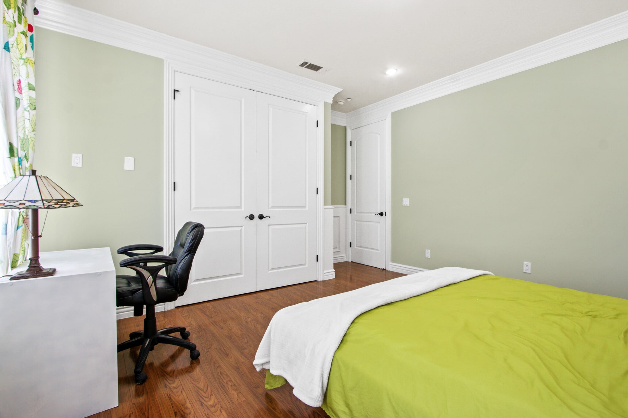 Building Photo - 1117 Encanto Dr