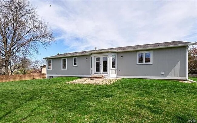 Building Photo - Coming Soon St Peters Area