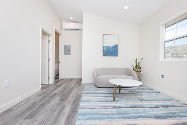 Building Photo - 229 Hanamaulu St