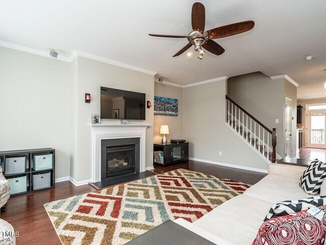 Building Photo - 1316 Cornell Pl