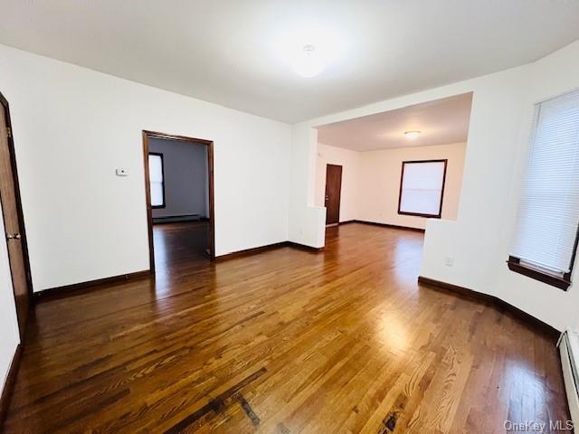 Building Photo - 120 Monhagen Ave