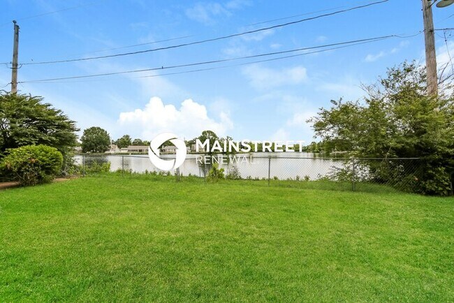 Building Photo - 3 Bedroom Pet-Friendly Home in Memphis, TN...