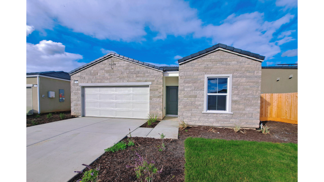 Building Photo - Beautifully Built Home! 3 bed, 2 bath