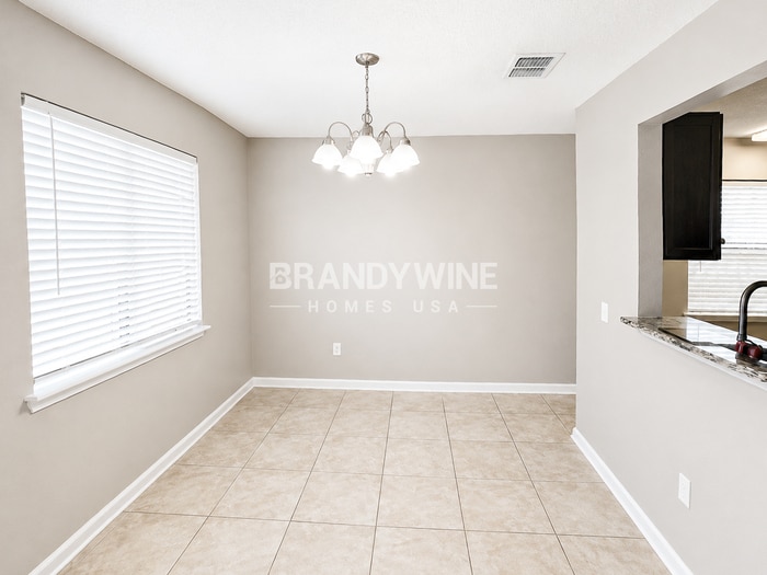 Building Photo - 616 Pembridge Dr W
